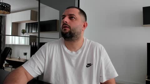 Snapshot of draven_a chatting on 01-14-25, 10:27 Draven A online show from 01-14-25, 10:27