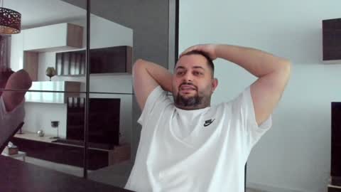 Snapshot of draven_a chatting on 01-14-25, 01:28 Draven A online show from 01-14-25, 01:28