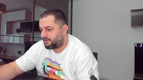 Snapshot of draven_a chatting on 01-19-25, 02:17 Draven A online show from 01-19-25, 02:17