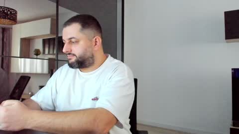 Snapshot of draven_a chatting on 01-26-25, 01:58 Draven A online show from 01-26-25, 01:58