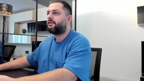 Snapshot of draven_a chatting on 01-31-25, 01:45 Draven A online show from 01-31-25, 01:45