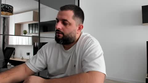 Snapshot of draven_a chatting on 02-14-25, 09:34 Draven A online show from 02-14-25, 09:34