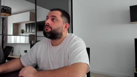 Snapshot of draven_a chatting on 02-18-25, 08:59 Draven A online show from 02-18-25, 08:59