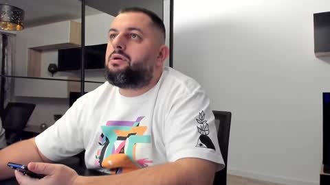 Snapshot of draven_a chatting on 02-19-25, 07:05 Draven A online show from 02-19-25, 07:05