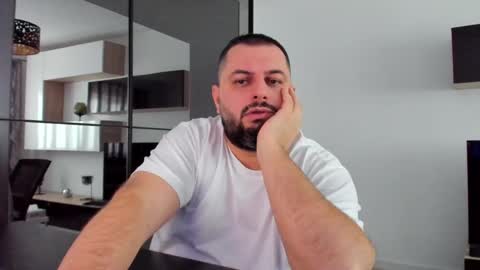 Snapshot of draven_a chatting on 02-24-25, 01:42 Draven A online show from 02-24-25, 01:42