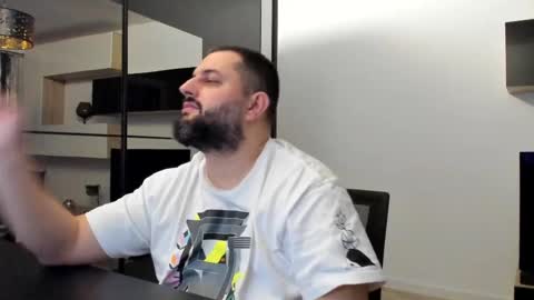 Snapshot of draven_a chatting on 03-04-25, 02:27 Draven A online show from 03-04-25, 02:27