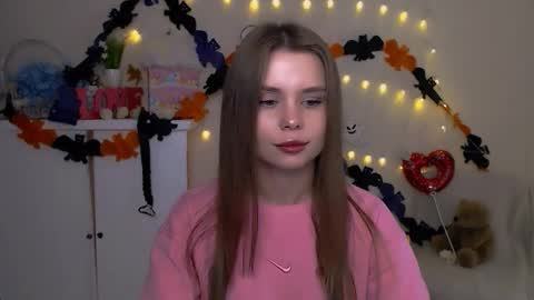 Mari online show from 10-31-25, 06:47