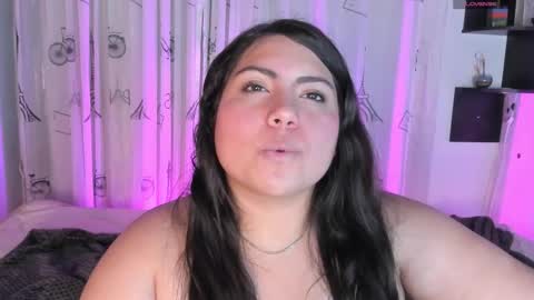 Snapshot of dreamboo_ chatting on 02-03-26, 06:22 Cami Daza online show from 02-03-26, 06:22