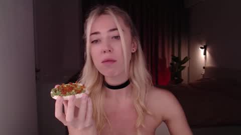 Liza online show from 12-24-24, 08:11