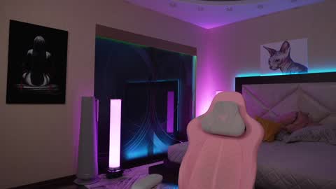 Sarah online show from 12-06-24, 02:02