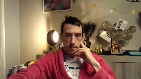 Snapshot of dreamguy38 chatting on 12-31-24, 05:44 dreamguy38 online show from 12-31-24, 05:44