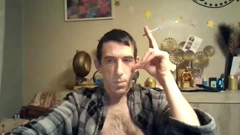 Snapshot of dreamguy38 chatting on 01-25-25, 06:01 dreamguy38 online show from 01-25-25, 06:01