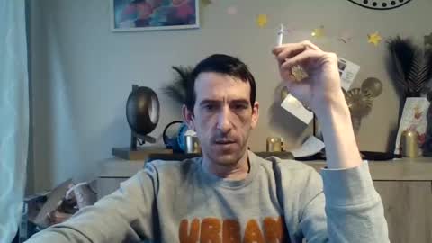 Snapshot of dreamguy38 chatting on 01-27-25, 08:07 dreamguy38 online show from 01-27-25, 08:07