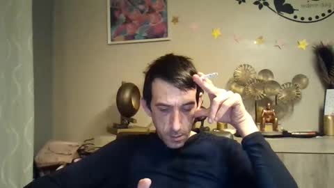 Snapshot of dreamguy38 chatting on 02-21-25, 03:45 dreamguy38 online show from 02-21-25, 03:45