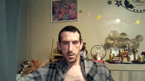 Snapshot of dreamguy38 chatting on 09-22-25, 03:52 dreamguy38 online show from 09-22-25, 03:52