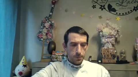 Snapshot of dreamguy38 chatting on 11-08-25, 02:28 dreamguy38 online show from 11-08-25, 02:28