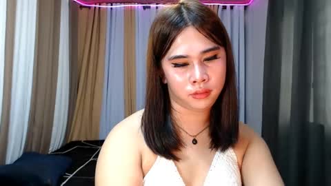 Snapshot of dreammegan chatting on 02-04-25, 01:23 Stacy DONT FORGET TO FOLLOW ME AND THUMBS UP my wife samgrg2 online show from 02-04-25, 01:23
