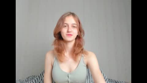 Snapshot of dreamy_pollyyy chatting on 10-30-25, 05:02 dreamy_pollyyy online show from 10-30-25, 05:02