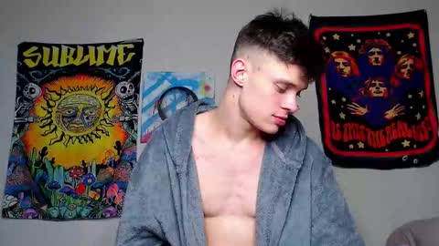 Adam Dream online show from 01-18-26, 07:50