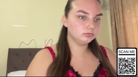 Mila online show from 09-16-25, 02:29