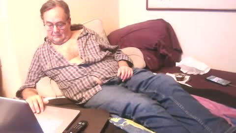 Snapshot of drfeelgood777 chatting on 12-16-24, 03:40 Dr. Feelgood online show from 12-16-24, 03:40