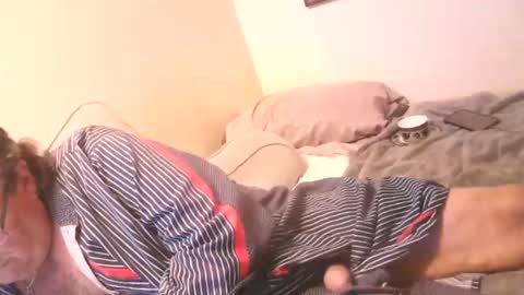 Snapshot of drfeelgood777 chatting on 10-19-25, 03:18 Dr. Feelgood online show from 10-19-25, 03:18