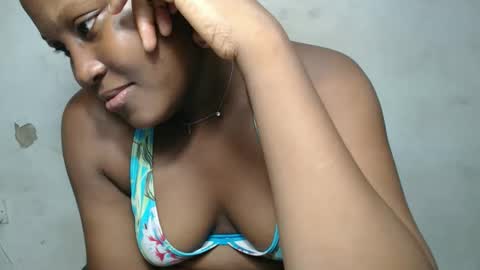 Snapshot of drippussy30 chatting on 09-13-25, 04:23 drippussy30 online show from 09-13-25, 04:23