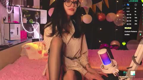 Evelyn 3 online show from 03-08-26, 07:17