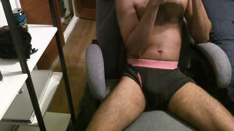 Snapshot of drizzygoat chatting on 12-13-24, 09:30 indian goat online show from 12-13-24, 09:30