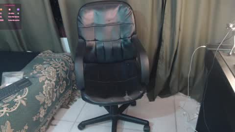 Snapshot of drogama chatting on 12-19-24, 12:02 Drogama online show from 12-19-24, 12:02