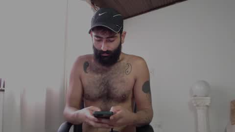 Snapshot of drogama chatting on 02-20-25, 12:36 Drogama online show from 02-20-25, 12:36