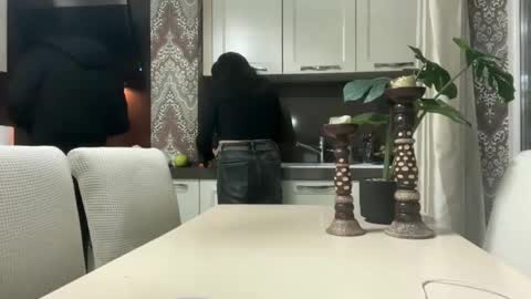 Dr. Resa online show from 02-26-25, 08:33