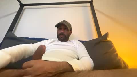 Snapshot of drspunkalott chatting on 12-12-24, 04:37 drspunkalott online show from 12-12-24, 04:37