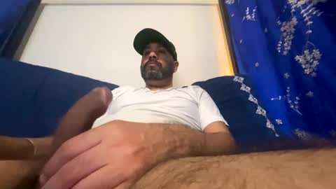 Snapshot of drspunkalott chatting on 09-25-25, 12:25 drspunkalott online show from 09-25-25, 12:25