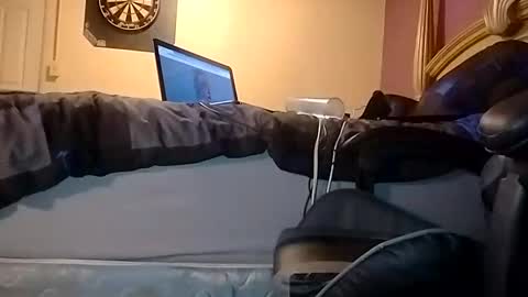 dtrain6969420 online show from 10-23-25, 02:22