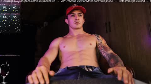 Snapshot of duke_j chatting on 01-19-25, 04:01 DUKE J              online show from 01-19-25, 04:01