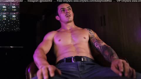 Snapshot of duke_j chatting on 01-31-25, 03:52 DUKE J              online show from 01-31-25, 03:52