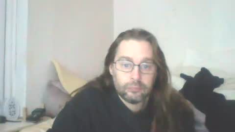 Snapshot of dukenucum73 chatting on 12-25-24, 04:43 chris online show from 12-25-24, 04:43