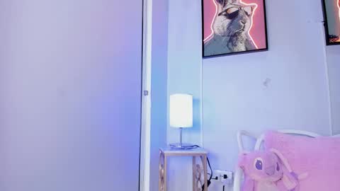 Snapshot of dulce__fiore07 chatting on 02-18-26, 12:23 dulce__fiore07 online show from 02-18-26, 12:23