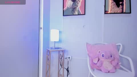 Snapshot of dulce__fiore07 chatting on 02-24-26, 12:14 dulce__fiore07 online show from 02-24-26, 12:14