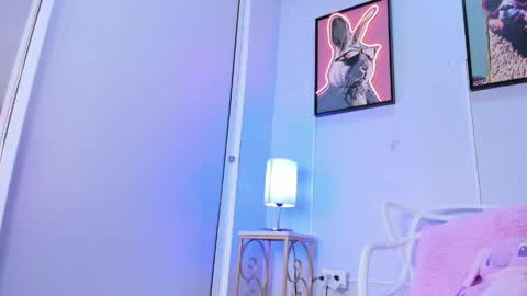 dulce__fiore07 online show from 04-03-26, 12:25