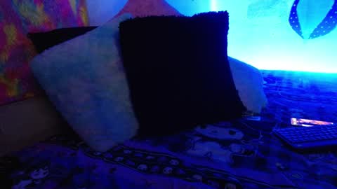 Snapshot of dulce_alana_ chatting on 10-17-25, 06:38 Dulce online show from 10-17-25, 06:38