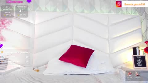    Monday 5-2 am From Tuesday to Friday5-1 am Colombia time online show from 01-08-25, 02:25