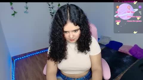 Snapshot of dulce_julieta_ chatting on 12-12-24, 07:26 Dulce online show from 12-12-24, 07:26