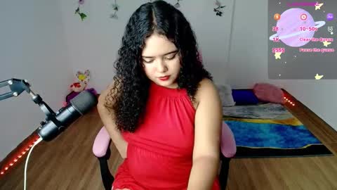 Snapshot of dulce_julieta_ chatting on 02-14-25, 08:26 Dulce online show from 02-14-25, 08:26