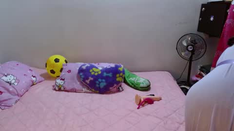 dulce online show from 02-21-25, 12:17