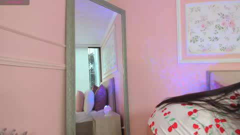 Snapshot of dulce_nathaly chatting on 12-02-25, 09:43 Dulce online show from 12-02-25, 09:43