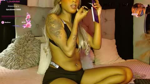 Snapshot of dulce_tara chatting on 09-28-25, 01:33 online show from 09-28-25, 01:33