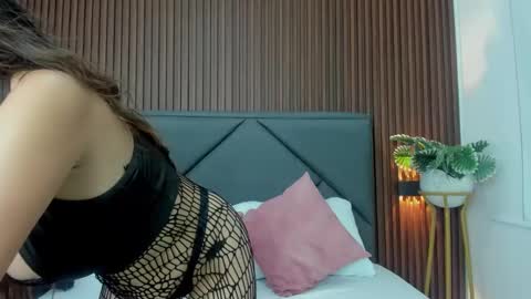 V I C T O R I A online show from 02-11-25, 01:20