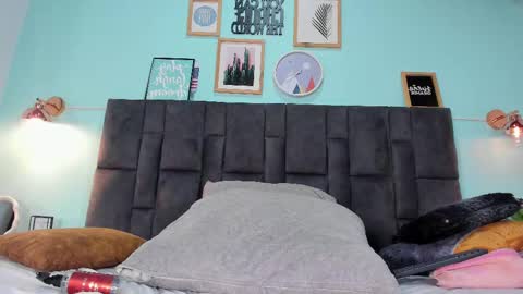 Snapshot of dulceaurora_ chatting on 03-10-25, 07:53 DULCE AURORA online show from 03-10-25, 07:53